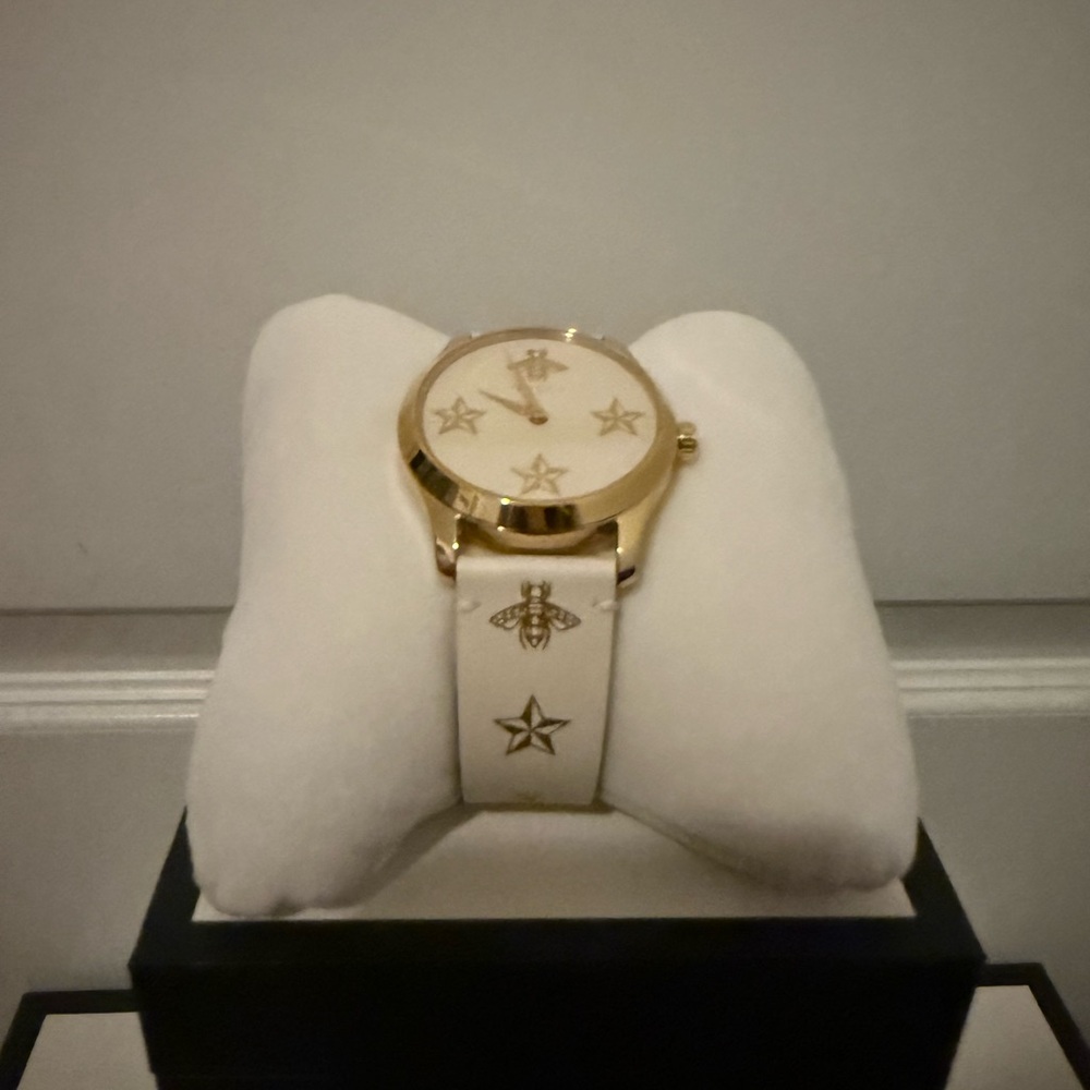 Gucci G Timeless Watch